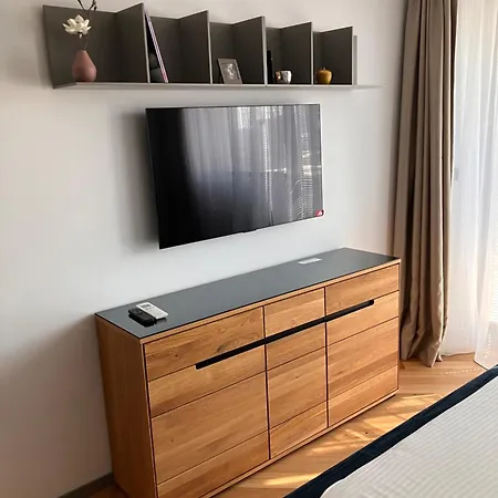 Tech Park - Premium * Sofie